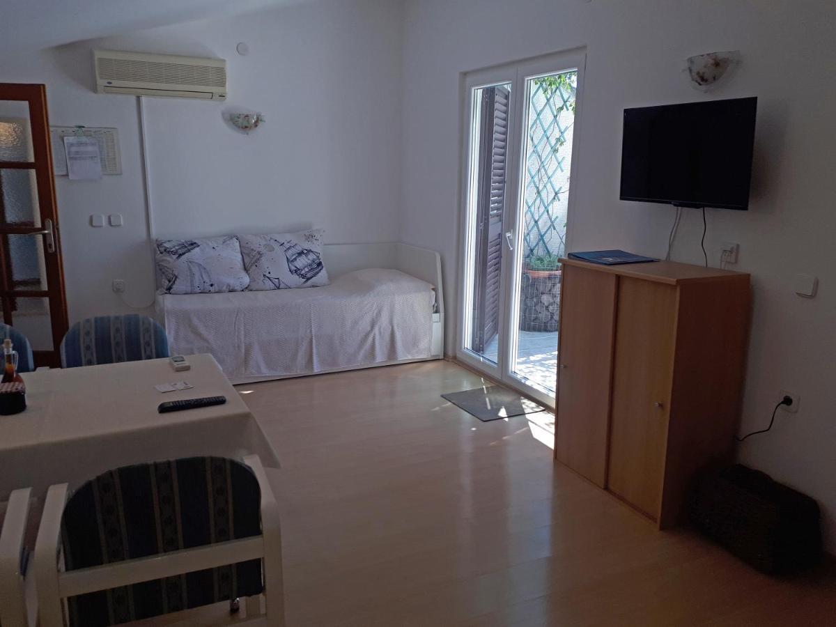 Apartments With A Parking Space Zavala, Hvar - 8912 Εξωτερικό φωτογραφία